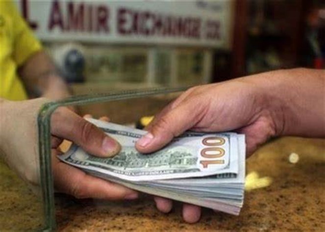 Following threats to wage war on Lebanon, money changers tried to raise the dollar selling price!