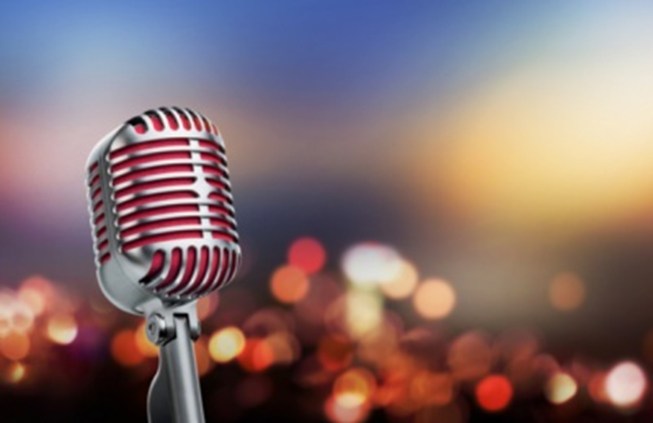 "أمي منعتني من حضور جنازة والدي".. فنانة شهيرة تُثير الجدل بتصريحاتها!