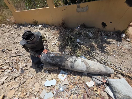 الجيش: تفكيك ٤ قنابل طيران غير منفجرة!