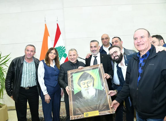 صور لقاء النائب باسيل مع هيئة قاع الريم - قضاء زحله وتقديم لباسيل هدايا تذكارية (بعدسة الزميل جورج فغالي )